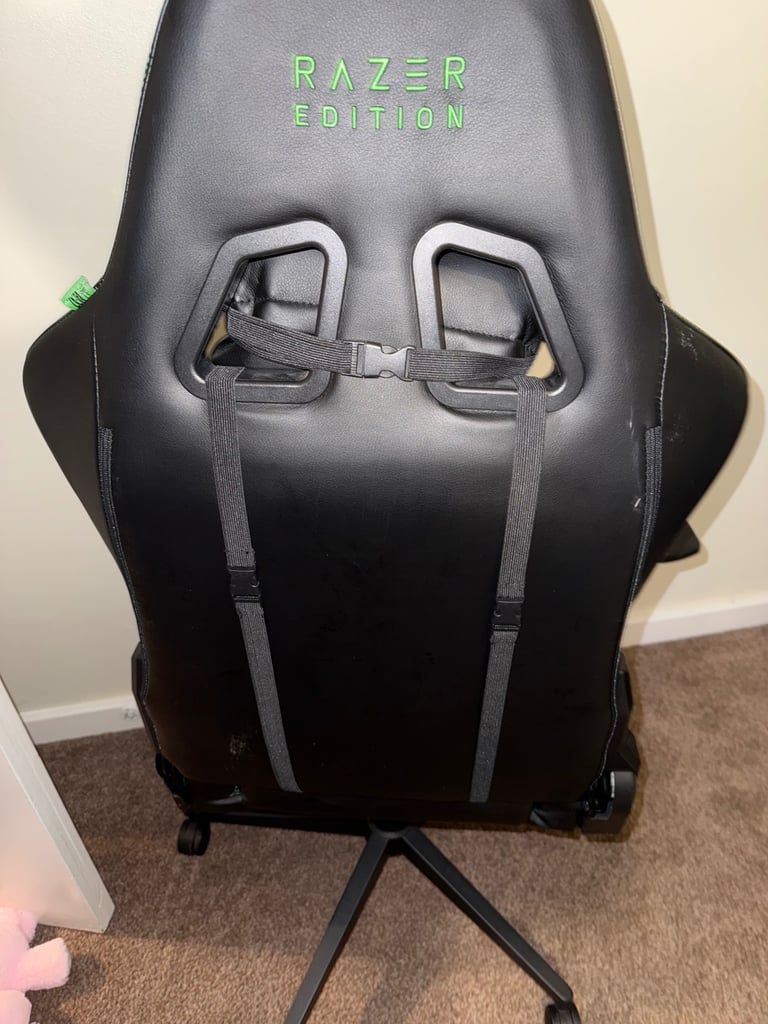 RAZER GAMING CHAIR 