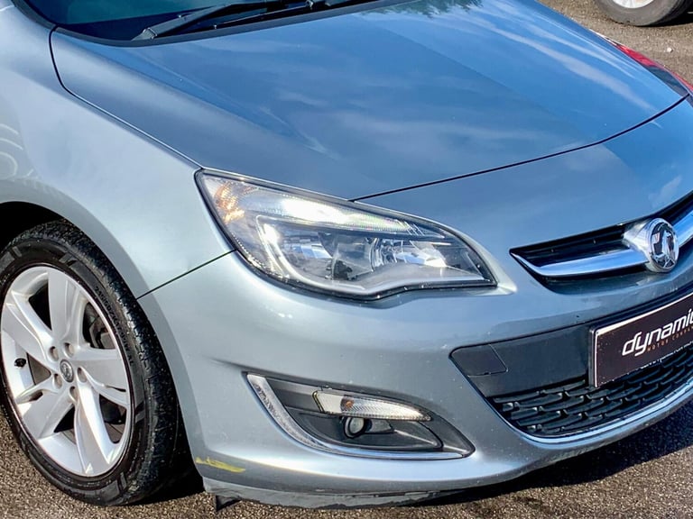 2016 Vauxhall Astra 1.6i SRi Euro 6 5dr HATCHBACK Petrol Manual