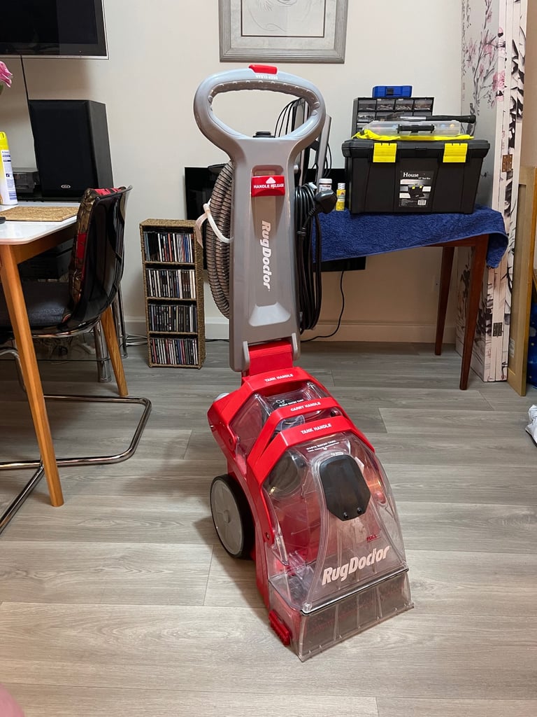 Rug doctor with upholstery tool