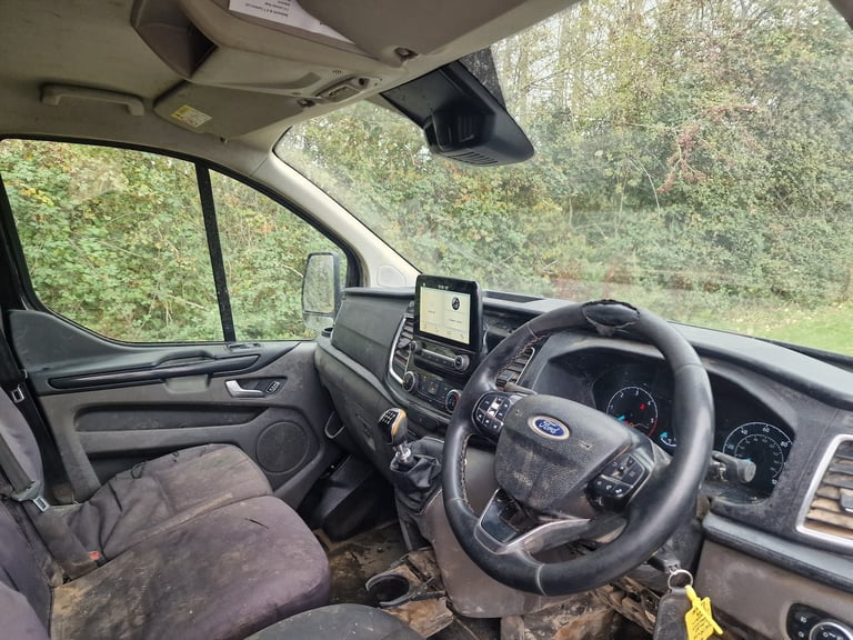 2019 Ford Transit Custom Black 6 Seat Crew Cab  LTD Top Spec Spares &amp; Repairs