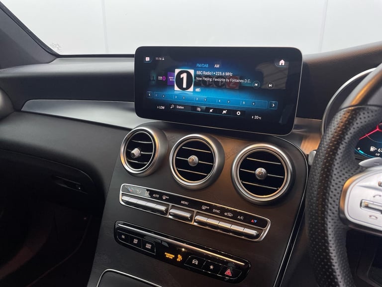 2020 Mercedes-Benz GLC 2.0 GLC300d AMG Line (Premium) SUV 5dr Diesel G-Tronic+ 4MATIC Euro 6 (s/s...