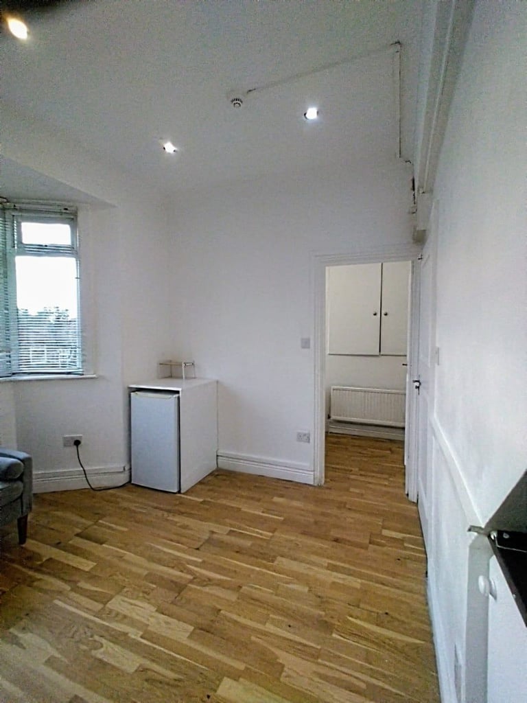 DS 1st FLOOR ONE BEDROOM10MIN HITHER GREEN BR20MIN LONDN BRIDGE ZONE3OK SINGLE PARENT&CHILD