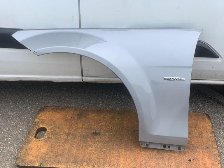 Mercedes c250 coupe front wings 