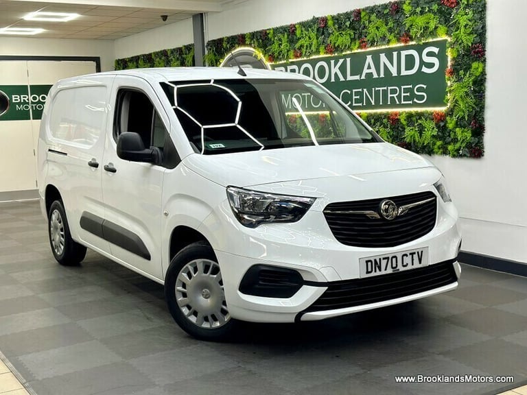 Vauxhall Combo L2H1 2300 SPORTIVE S/S [STUNNING EXAMPLE]