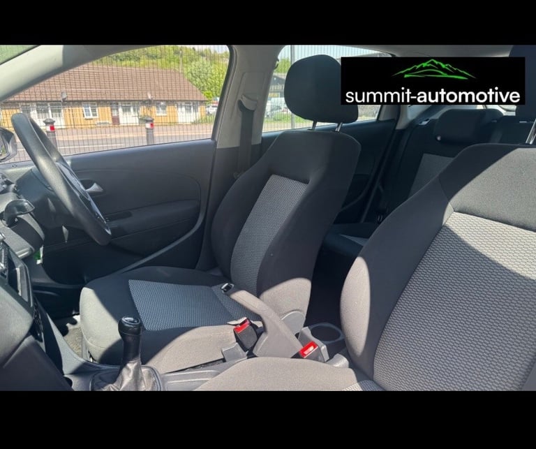 VOLKSWAGEN POLO 1.2 70 S 5dr [AC] 2012 Silver