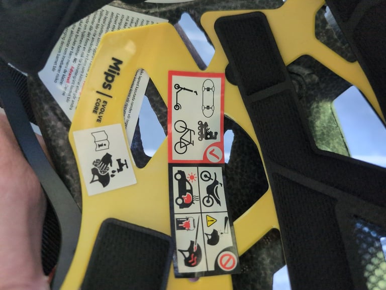 Pinnacle Bike / Bicycle Helmet - Mips - L/XL - NORWICH 