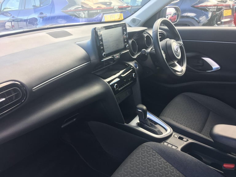 2023 Toyota Yaris Cross 1.5 VVT-h Icon SUV 5dr Petrol Hybrid E-CVT Euro 6 (s/s) (116 ps) HATCHBAC...