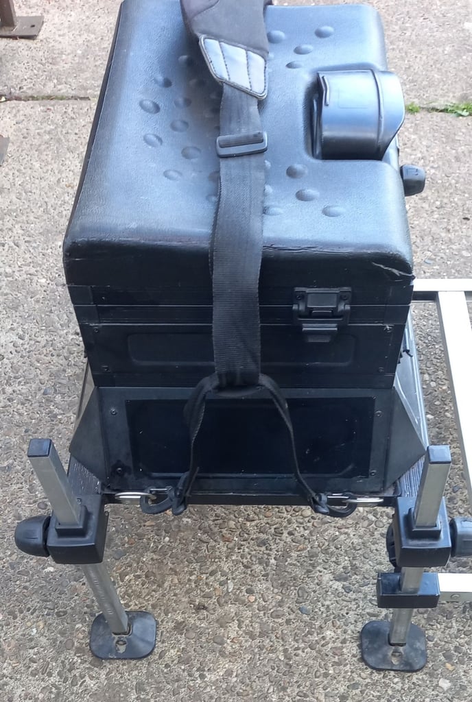 Waterline 3D fishing seat box 