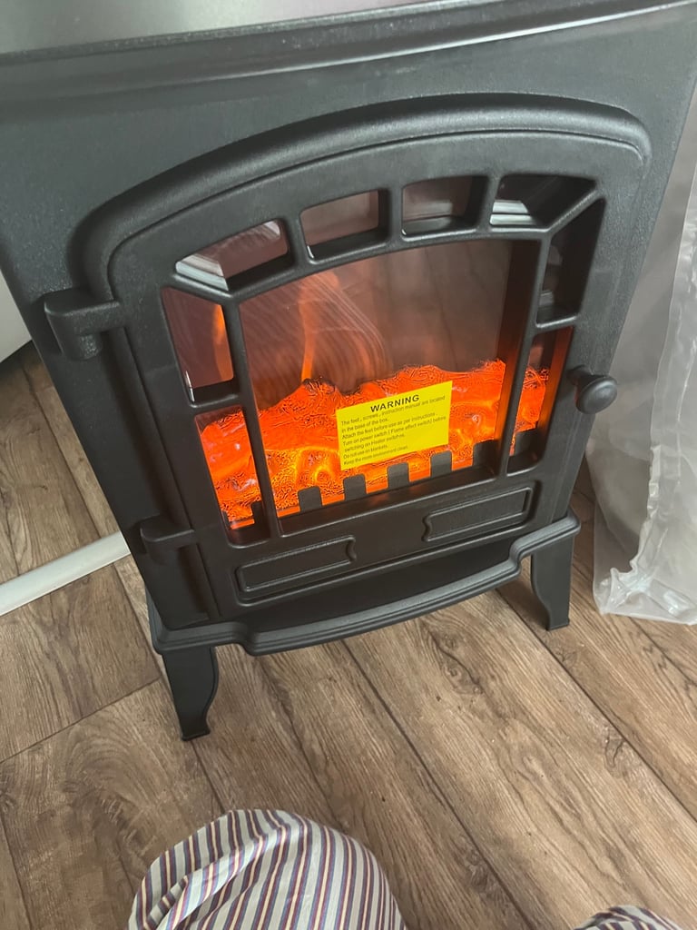 image for Week old electric fire open box new no offer 
