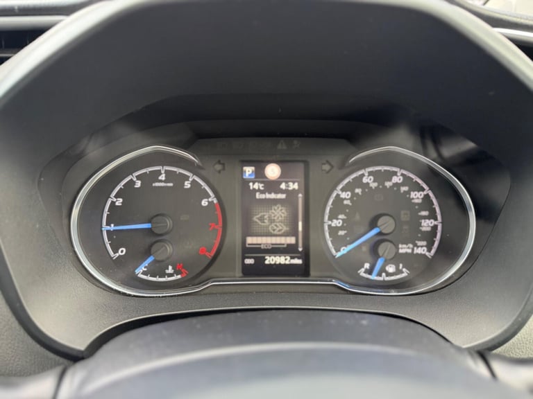 2018 Toyota Yaris 1.5 VVT-i Icon CVT Euro 6 5dr HATCHBACK Petrol Automatic