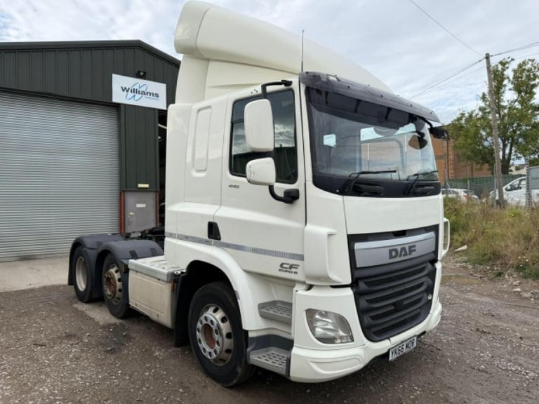 image for DAF CF 440 6x2 MID LIFT TRACTOR UNIT