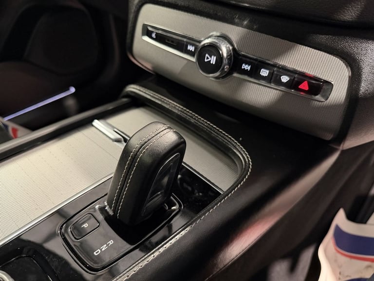 2019 Volvo XC90 2.0 B5D [235] R DESIGN 5dr AWD Geartronic ESTATE DIESEL Automatic