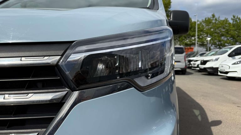 2022 Renault Trafic SL28 Blue dCi 130 Sport Van Van Diesel Manual