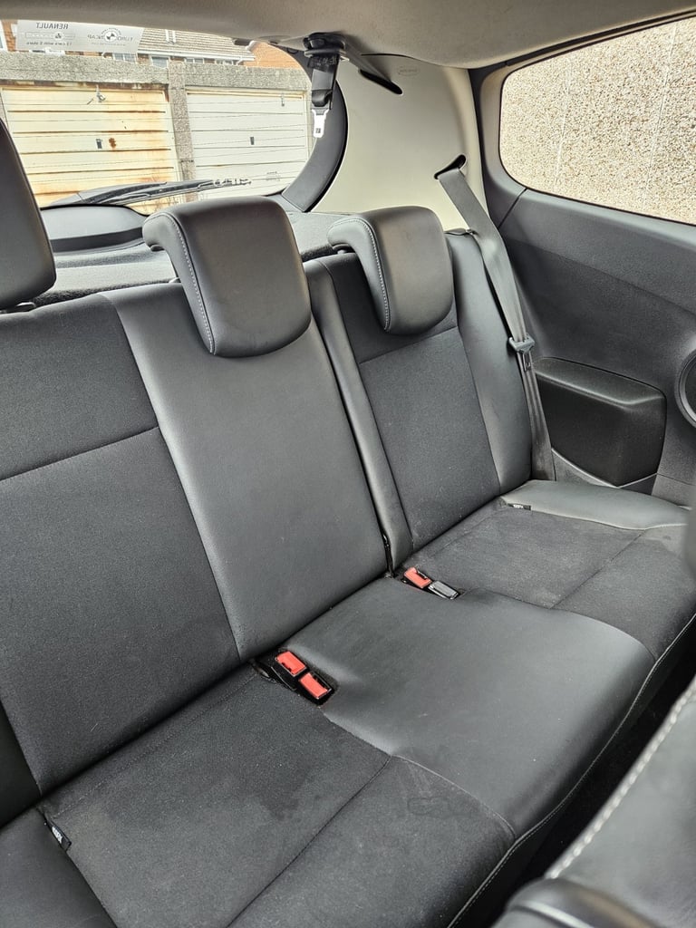 Renault, CLIO, Hatchback, 2012, Manual, 1149 (cc), 3 doors