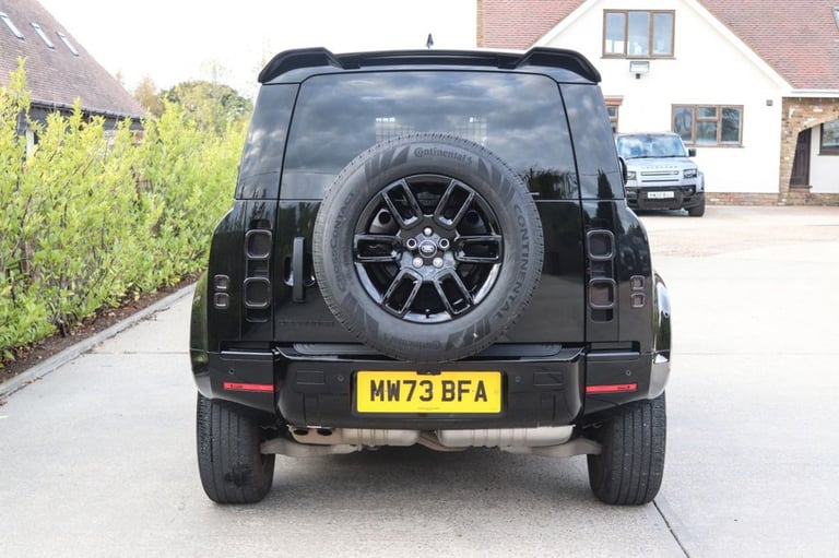 2023 Land Rover Defender 3.0 D250 Hard Top Auto PANEL VAN DIESEL Automatic