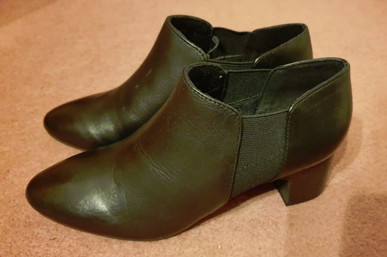 M&S Shoe-Boots UK Size 4.5 - Brand New With Tag