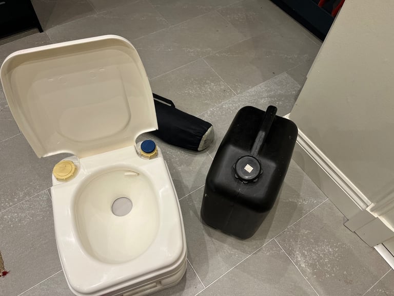 image for Fiamma Camping/caravan toilet and toilet tent