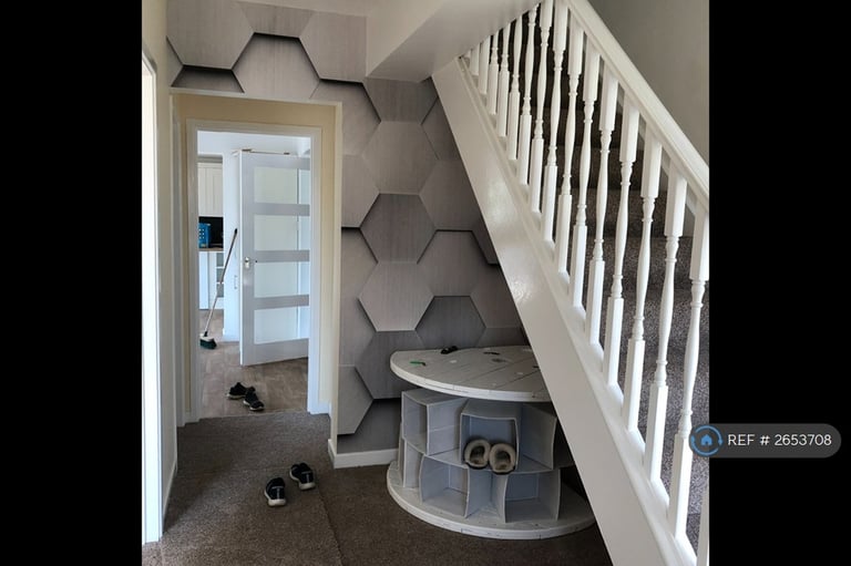 5 bedroom house in Ash Street/Church Road, Wrabness, CO11 (5 bed) (#2653708)