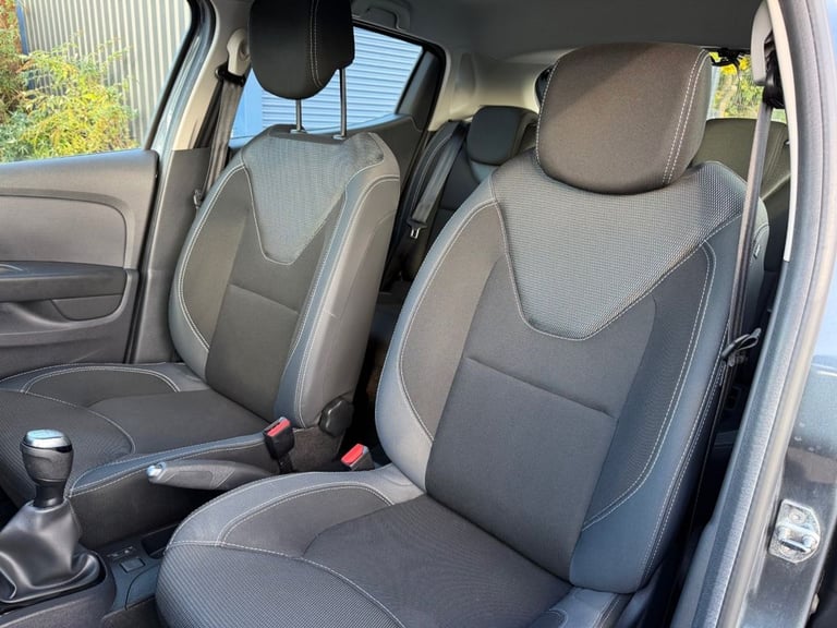 2025 Renault Clio 1.5 dCi 90 Play 5dr Hatchback DIESEL Manual