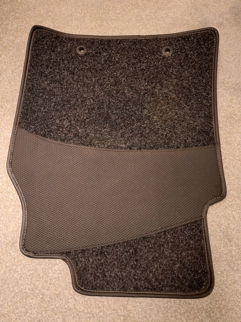Hyundai i10 car mats