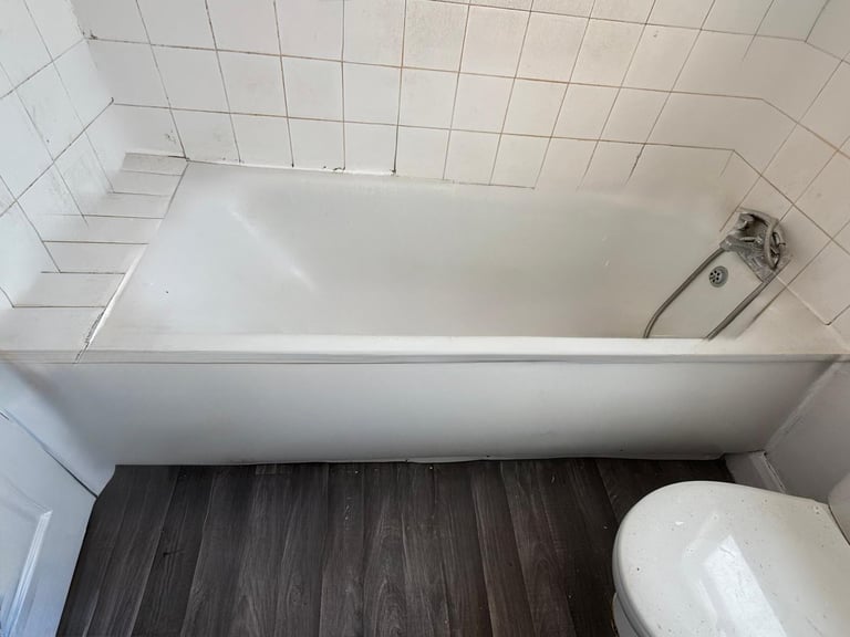2 Bedroom Flat second Floor in HA3 with Parking