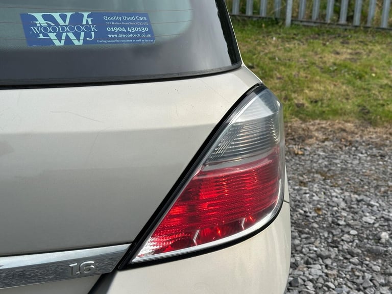 VAUXHALL ASTRA 1.6 i 16v Life 2009