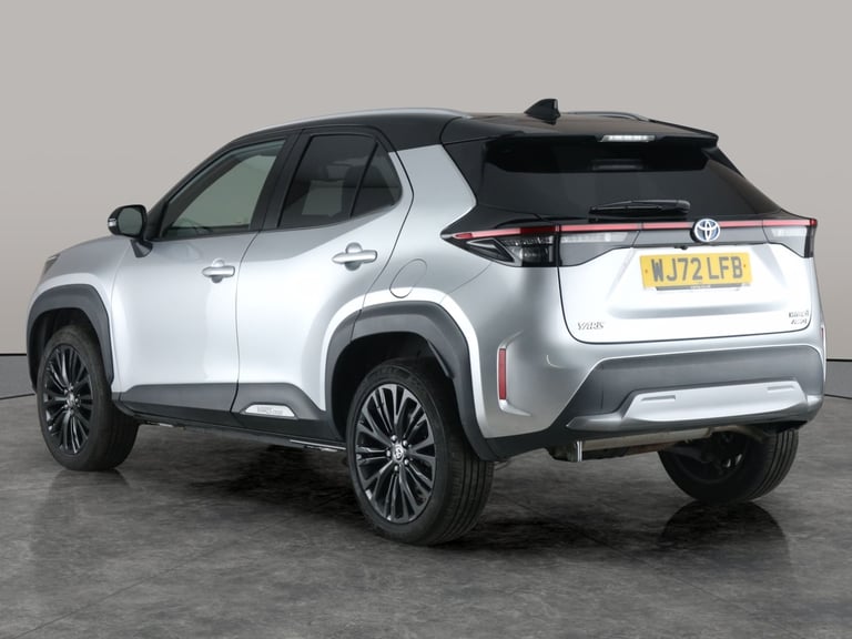 2022 Toyota Yaris Cross 1.5 VVT-h Dynamic SUV 5dr Petrol Hybrid E-CVT AWD Euro 6 (s/s) (116 ps) -...