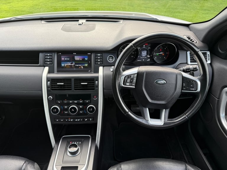 Land Rover DISCO SPORT BLACK HSE / AUTO / 7 SEATS 