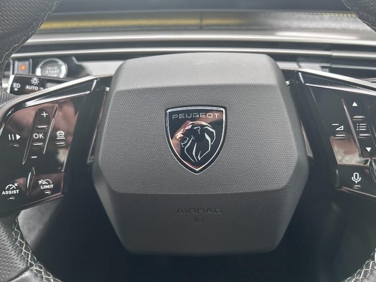 2025 Peugeot 5008 1.2 Hybrid Gt Suv 5dr Petrol Hybrid E Dsc6 Euro 6 (s/s) (136 Ps) HATCHBACK Petr...