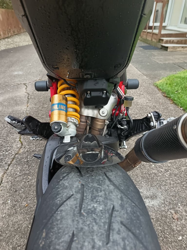 Ducati hypermotard 821 sp