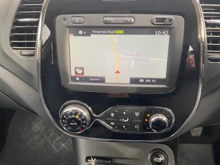 2015 Renault Captur 0.9 TCE 90 Dynamique Nav 5dr HATCHBACK Petrol Manual