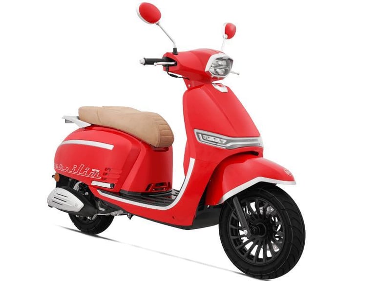 Keeway VERSILIA 125 RETRO SCOOTER ( BRAND NEW ) £2199.OTR