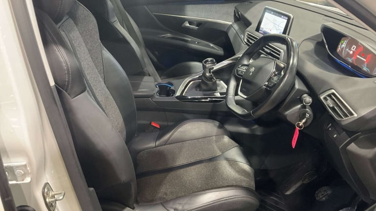 2018 Peugeot 3008 1.2 PureTech Allure 5dr HATCHBACK PETROL Manual