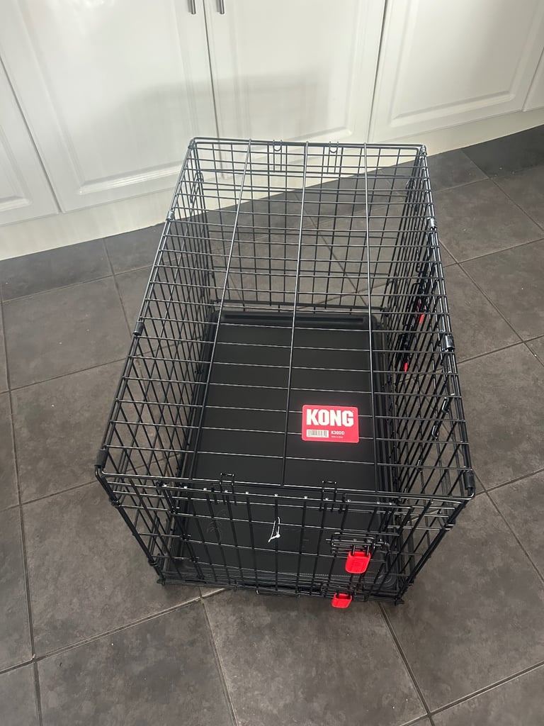 Kong medium dog crate.