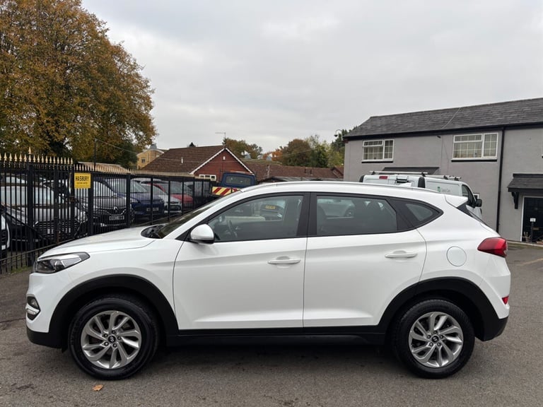 2017 Hyundai TUCSON 1.6 GDi Blue Drive SE Nav 5dr 2WD ESTATE PETROL Manual