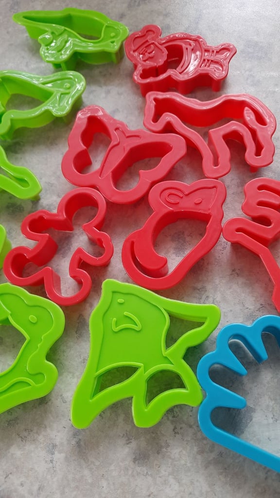 Childrens large cookie cutter set
