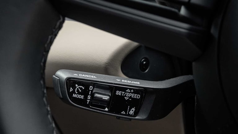 2025 Porsche Macan 300kW 4 100kWh 5dr Auto ESTATE ELECTRIC Automatic