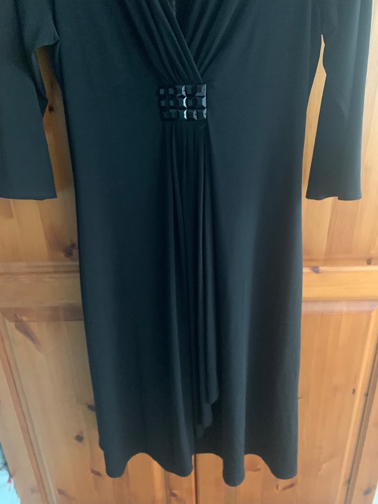 PHASE EIGHT BLACK DRESS