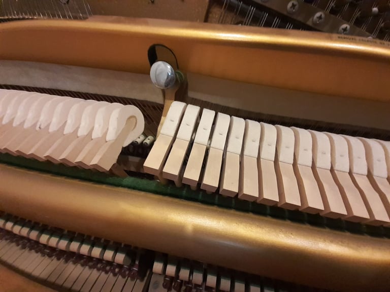 Knight K10 c1977 upright piano satin Oak wood *free 1st tuning* *top condition*