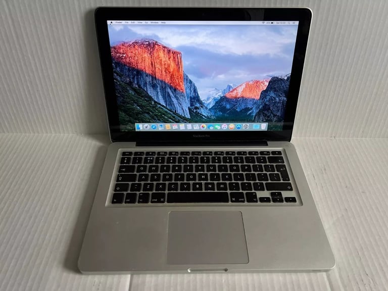 image for Apple MacBooks – 4 lots for Sale Intel i5’s 2011/2012 Prices from £ 85 to £ 120