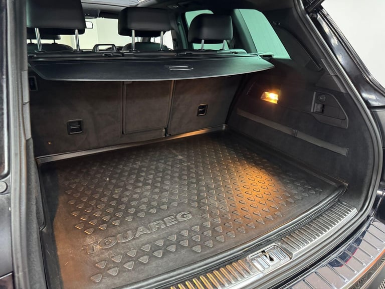 2015 Volkswagen Touareg 3.0 TDI V6 BlueMotion Tech R-Line Tiptronic 4WD Euro 6 (s/s) 5dr ESTATE D...