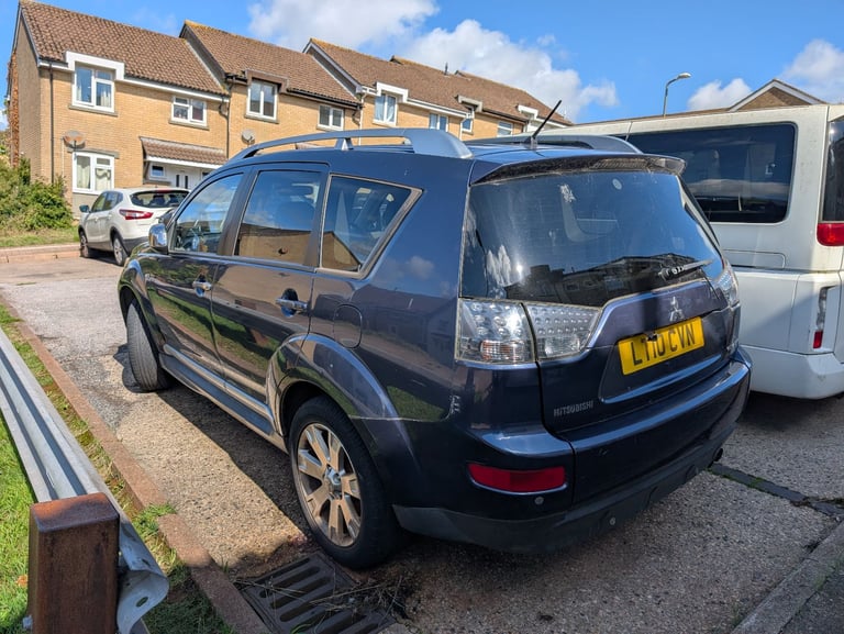 Mitsubishi, OUTLANDER, Estate, 2010, Manual, 2179 (cc), 5 doors