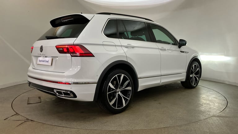 2022 Volkswagen Tiguan 2.0 TDI R-Line 5dr DSG Diesel Estate Estate Diesel Automatic