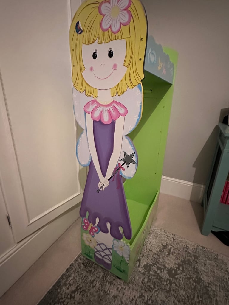 Kids dressing up wardrobe 