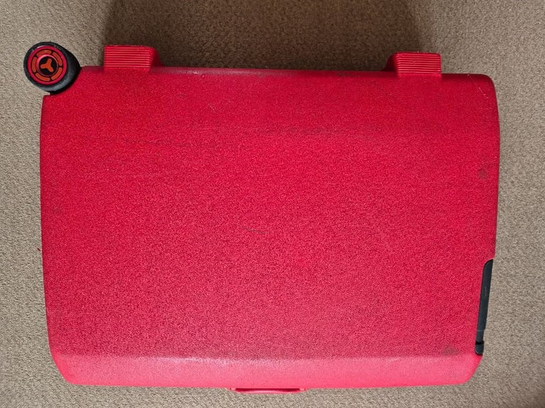 Samsonite Large Red hardshell CPA suitcase with combination Lock