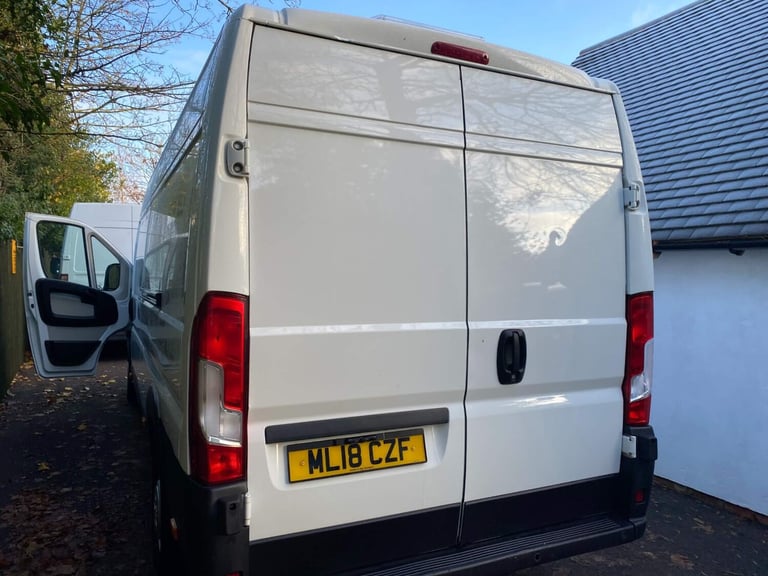 2018 Peugeot Boxer 2.0 BlueHDi 435 Professional L4 H2 Euro 6 5dr PANEL VAN Diesel Manual