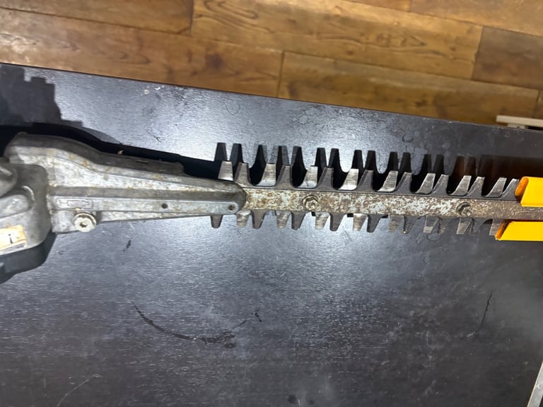 Stihl HLE 71K hedge trimmer 