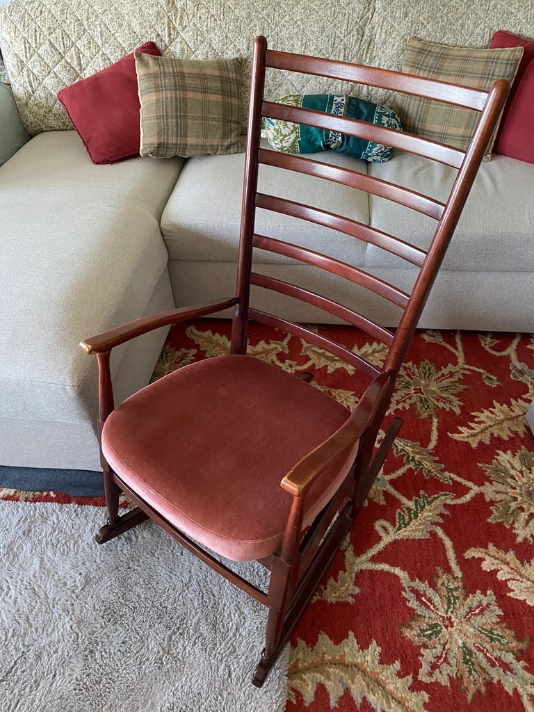 Vintage rocking chair 