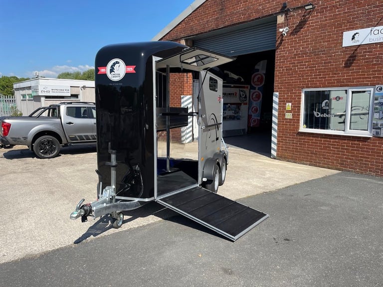 Cheval Liberte Touring Country 2 horse trailer with tack room, Brand New, £6800 + VAT