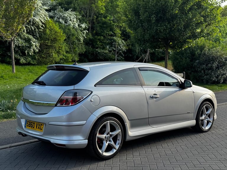 VAUXHALL ASTRA 1.8 VVT 16v SRi 2011